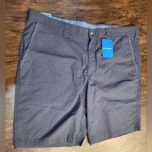 Men's Size 42 Gray "Washed Out" Columbia Shorts NWT